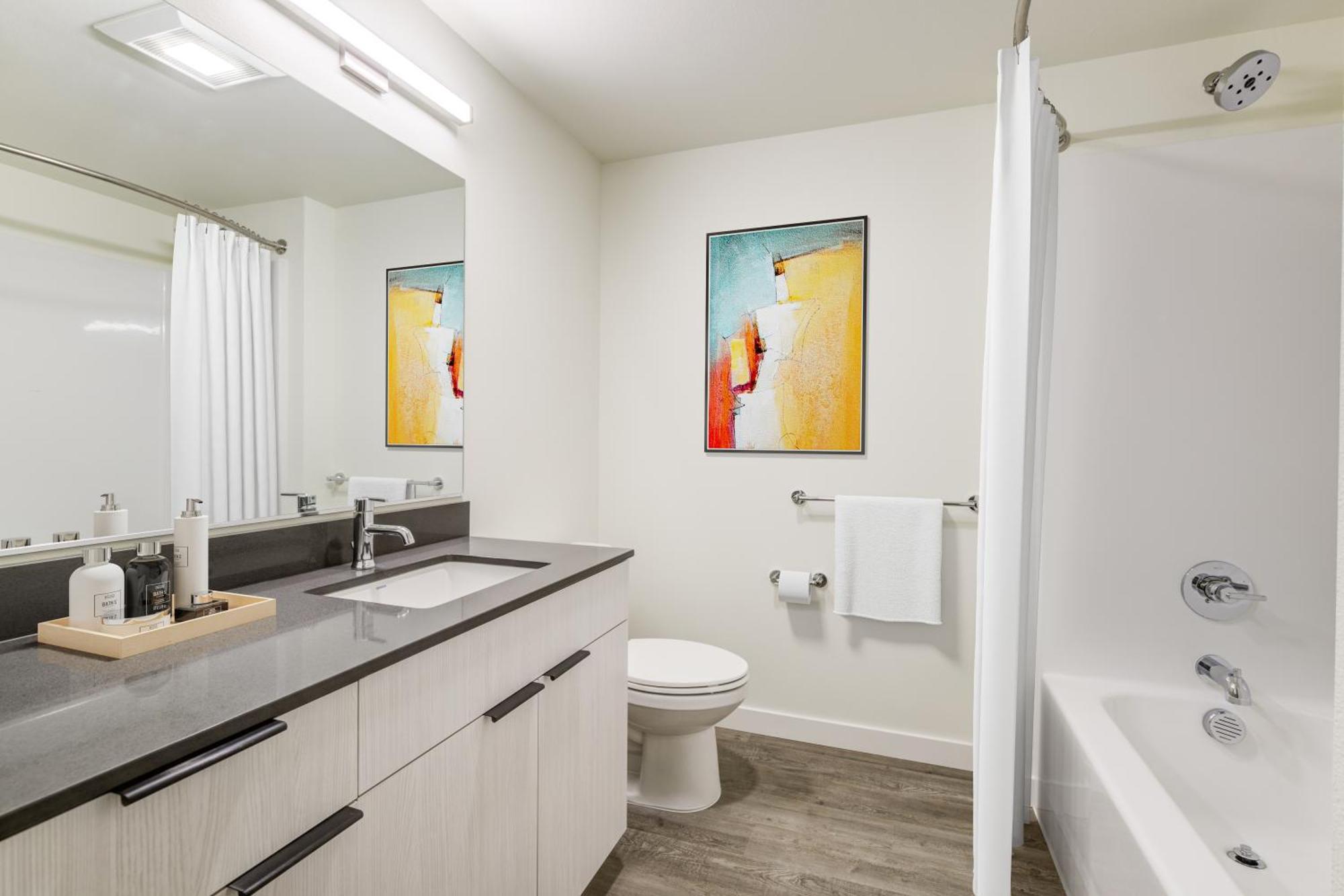 Marina Square Suites Бремертон Экстерьер фото