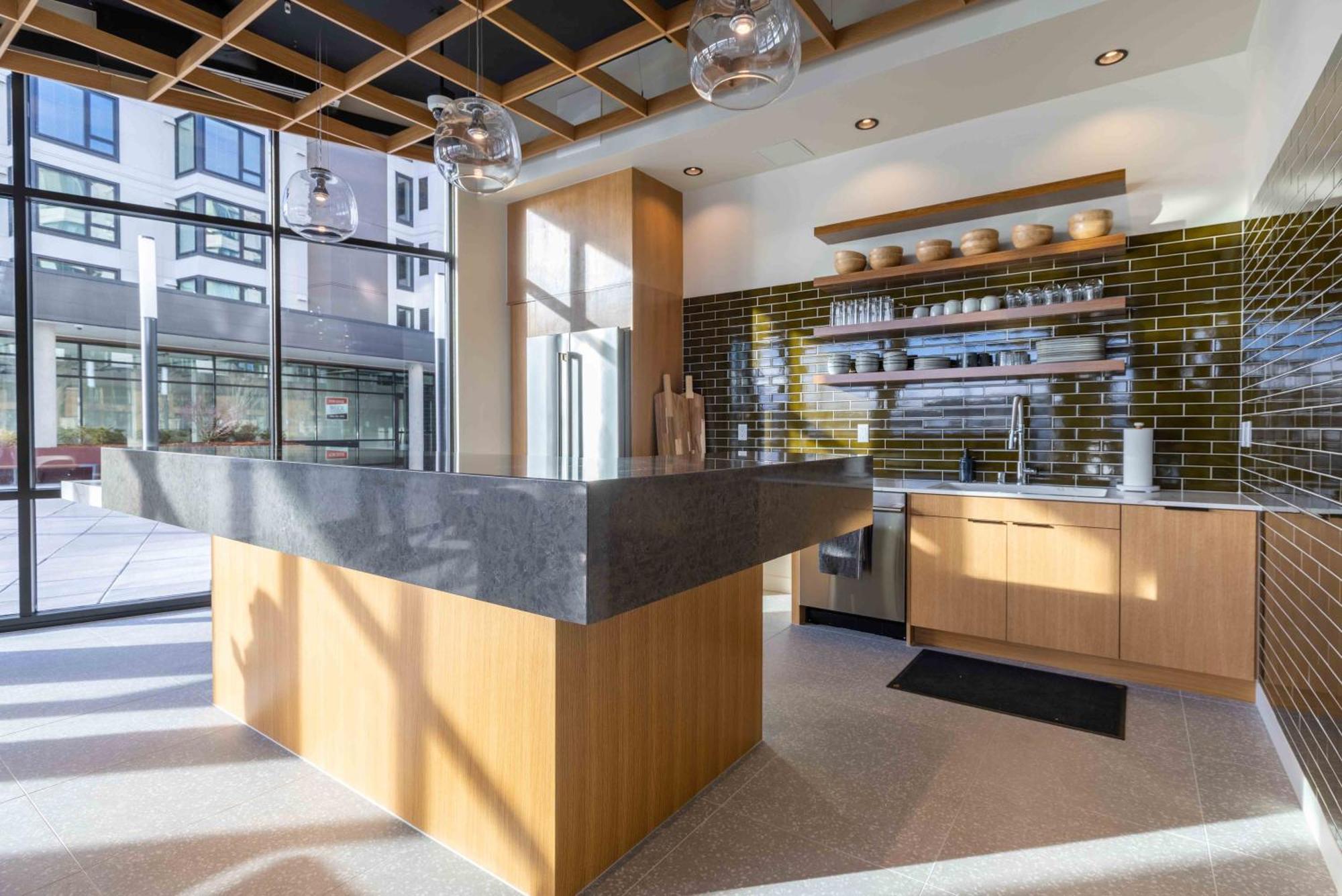Marina Square Suites Бремертон Экстерьер фото